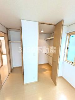 リビングタウン下奈良　Aの収納