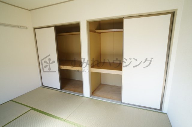 プリマベーラＫの収納|参考、同建物・反転間取りの号室