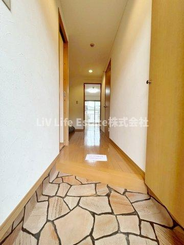 東村山市栄町３丁目の賃貸マンションの玄関