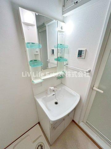 東村山市栄町３丁目の賃貸マンションの洗面所