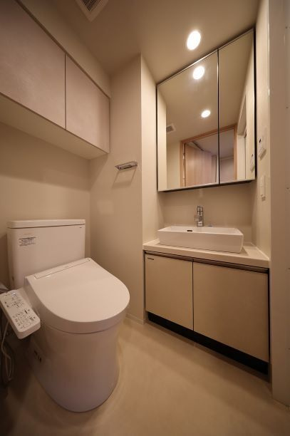 ルフォンプログレ田原町の独立洗面台