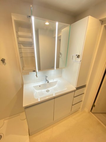 【独立洗面台】