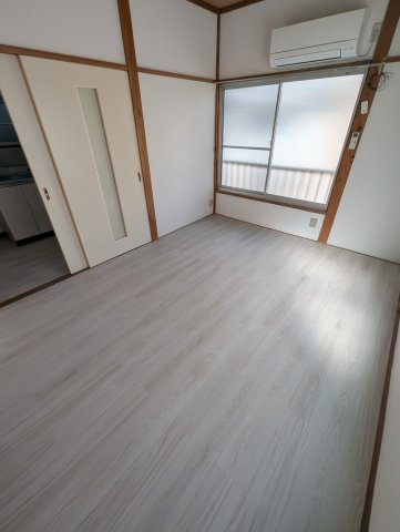 台東区池之端２丁目のアパートの画像