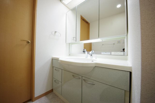 【洗面所】