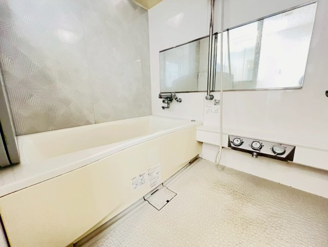 朝日プラザ三木自由が丘本町の浴室