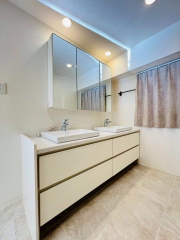 朝日プラザ三木自由が丘本町の洗面所