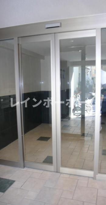 アヴァンタージュKのエントランス