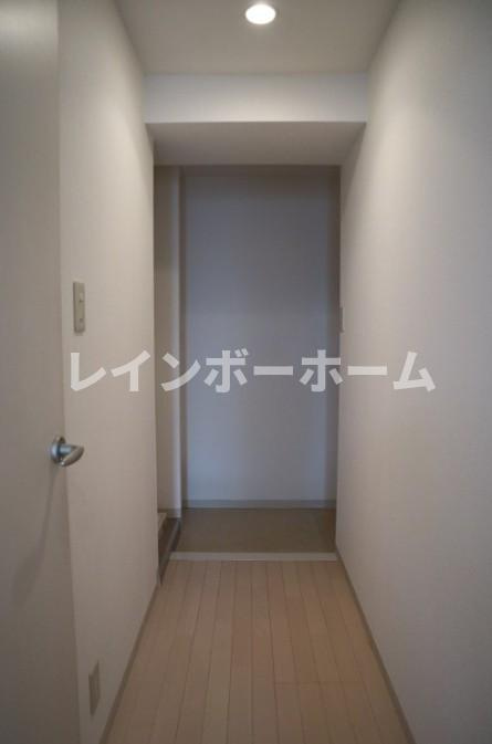 アヴァンタージュKの玄関