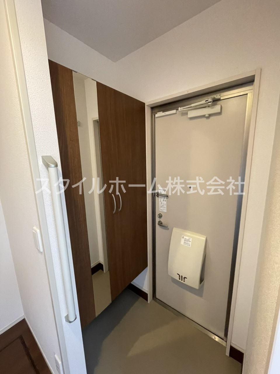 Ｓｔｒａｈｌ　Ａの玄関