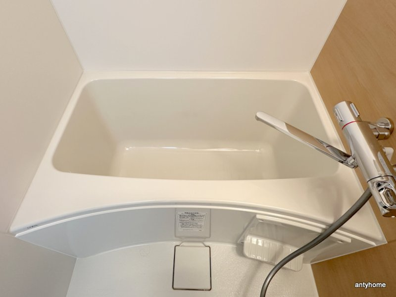 メトロ―サ谷町六丁目ノース　仲介手数料無料の浴室