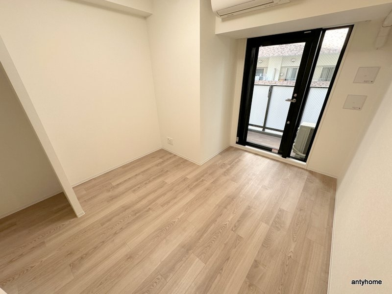 メトロ―サ谷町六丁目ノース　仲介手数料無料の居間・リビング