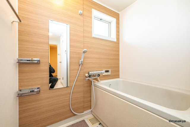 トゥインクル東和田の浴室