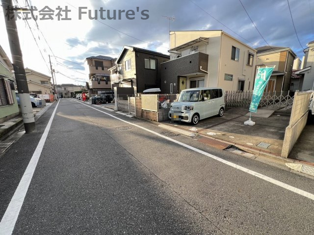 足立区保木間5丁目　中古戸建の前面道路含む現地写真|前面道路含む現地写真です。