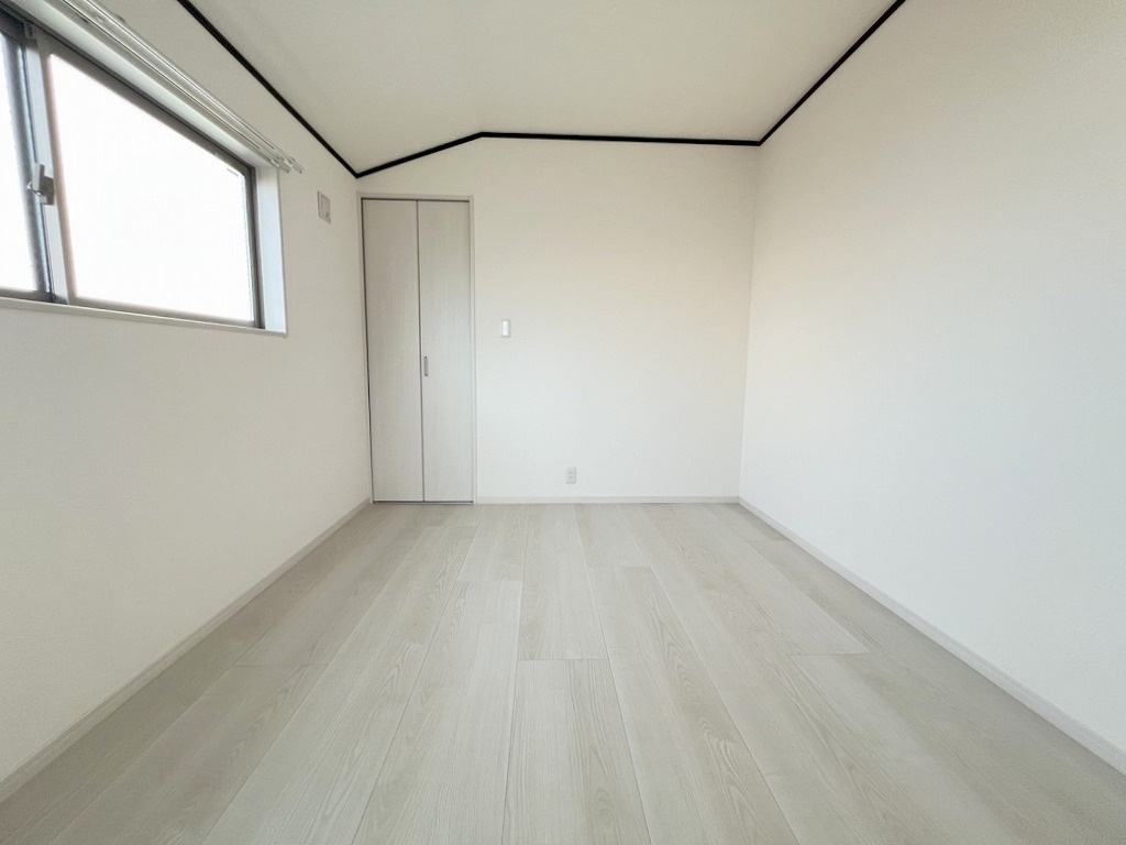 足立区保木間5丁目　中古戸建の洋室|WICが付いた洋室6帖・子供部屋としていかがでしょう