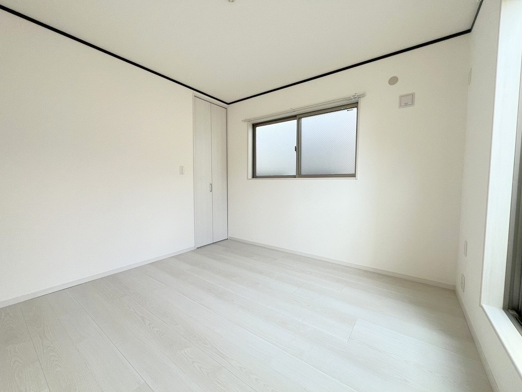 足立区保木間5丁目　中古戸建の洋室|WICが付いた主寝室6.6帖