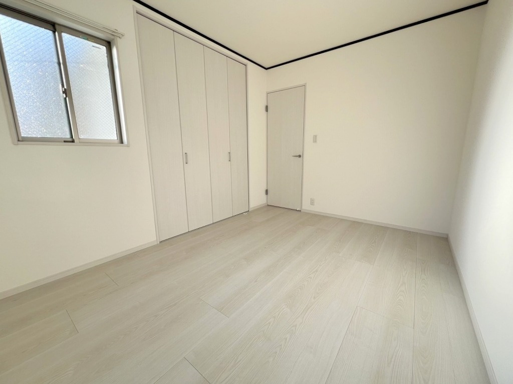 足立区保木間5丁目　中古戸建の洋室|クローゼット付きの洋室6帖