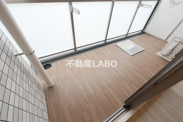 プレジオ弁天町ASIANのバルコニー