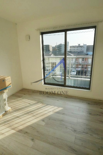 La VOLTEの居間・リビング|洋室のお部屋です。