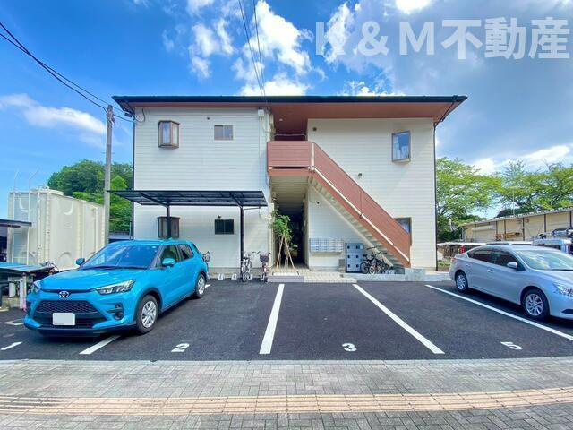 コーポ逆井のエントランス|落ち着いたエントランスです