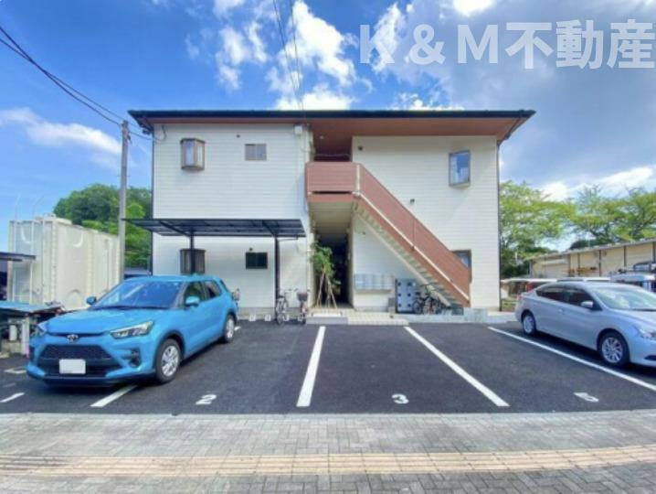 コーポ逆井のロビー|ゆとりのあるロビーです