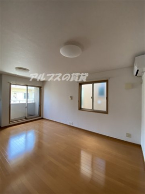 【居間・リビング】 | エースコートA棟