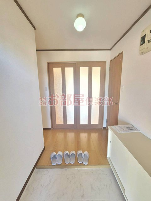 合川ビレッジⅠの玄関|収納もある玄関です