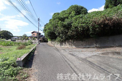 【前面道路含む現地写真】 | 桂川町土師事業用地