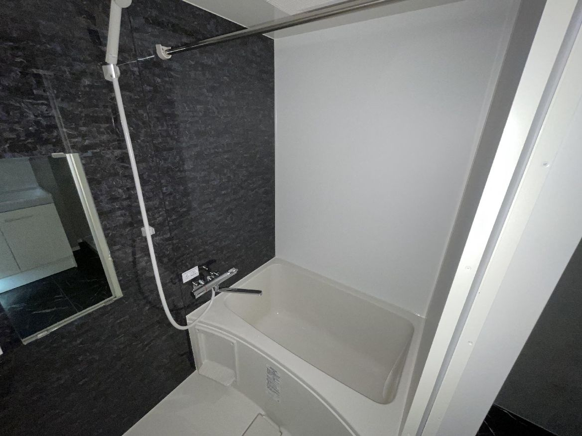 Fille Flats KAWAGUCHI-HONCHOの浴室|※同間取り別階の参考写真です。