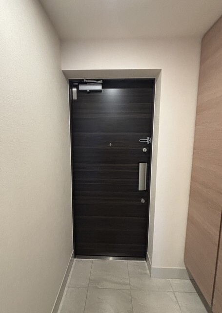 ザ・パークハウスさいたま新都心の玄関