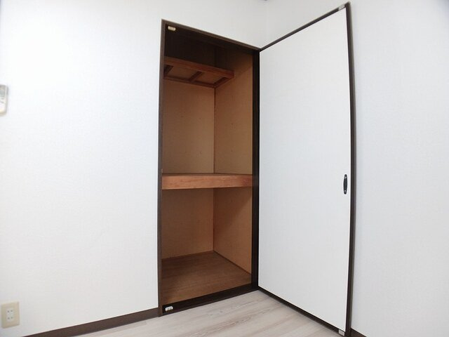 フォーブル日清Ａの収納