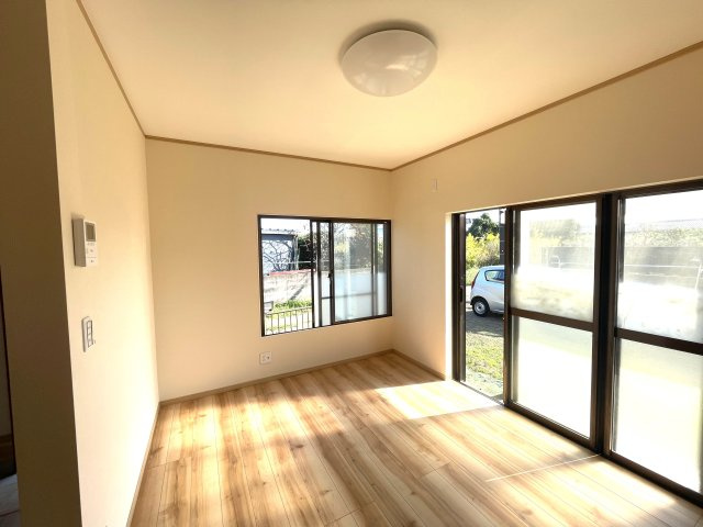いすみ市岬町中滝2339-1　中古売戸建ての洋室