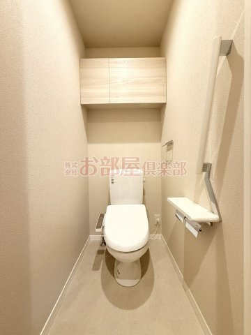 シャーメゾンレジデンス夜明のトイレ|ゆったりとした空間のトイレです