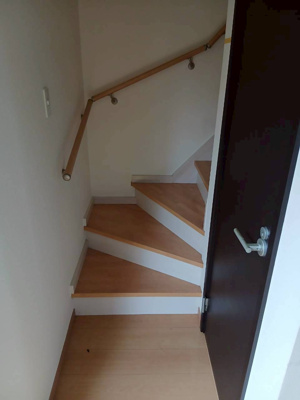 【内装】 | Le temps calme B（ルタンキャルム） | 階段です