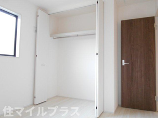 【洋室】 | 郡山市安積町笹川新築一戸建て2棟 | 個人の部屋や寝室として使える洋室です