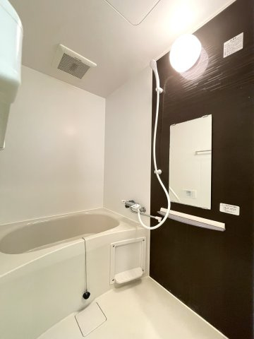 VILLA MISTRALの浴室