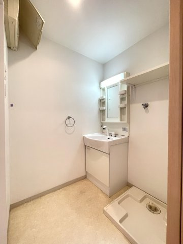 VILLA MISTRALの洗面所