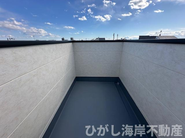 茅ヶ崎市平和町　新築戸建　全２棟のバルコニー|ルーフバルコニー
