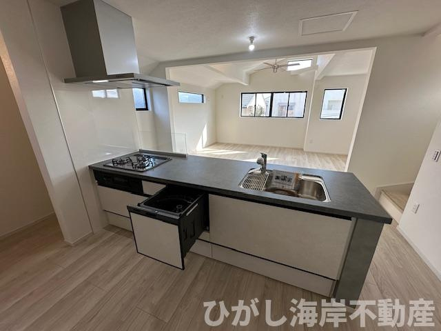茅ヶ崎市平和町　新築戸建　全２棟のキッチン|キッチンスペース