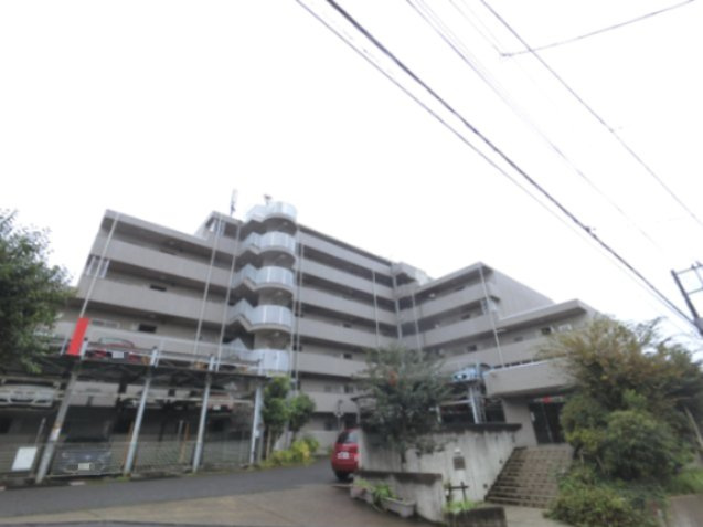 シャトーイノハナの外観