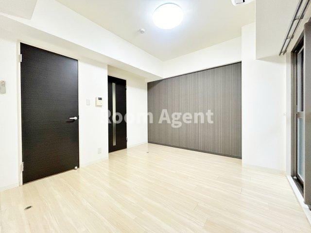 アイボリーの居間・リビング