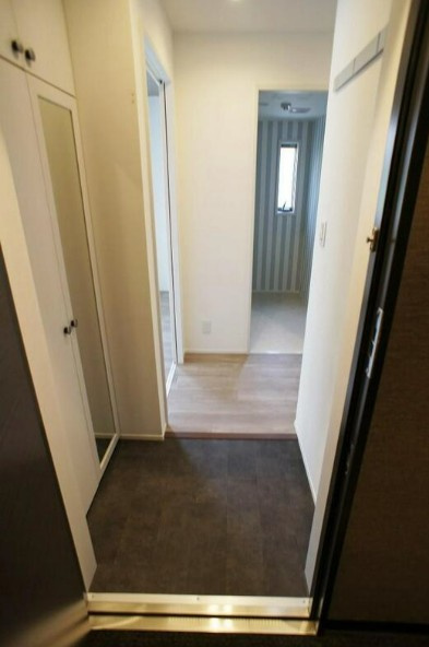 メゾンパルクの玄関