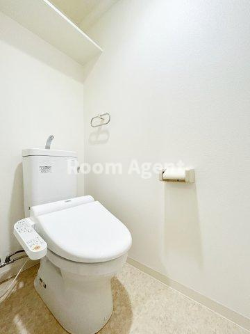 アイボリーのトイレ