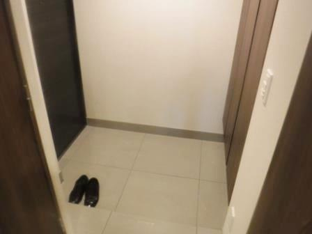 クレストコート大塚の玄関