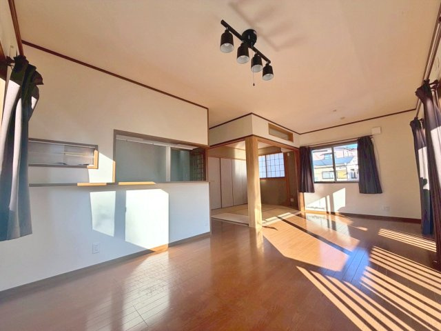 中古戸建　篠町森下宮ノ谷の居間・リビング