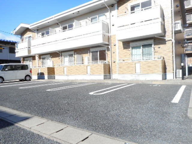 スペランツァⅡの駐車場