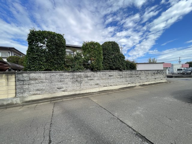 つくば市松代１丁目　①号地の前面道路含む現地写真