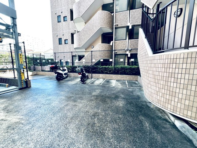 グランイーグル南砂町のその他共用部分|バイク置き場