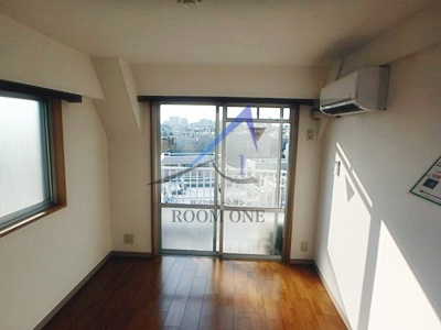 クラッセ国際コーポ池袋の居間・リビング|洋室のお部屋です。