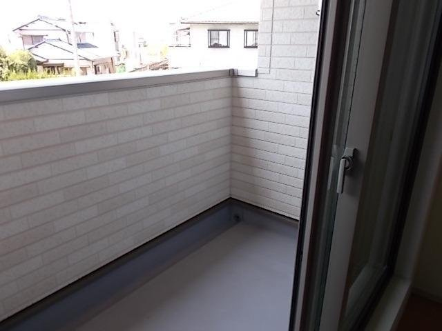 コンフォート北鶉のバルコニー