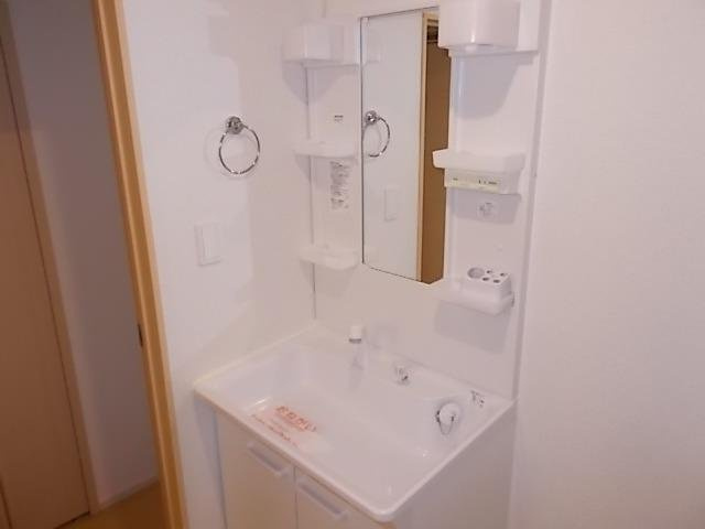 コンフォート北鶉の洗面所